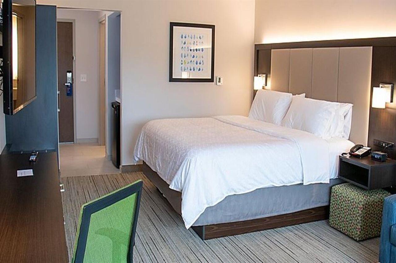 Holiday Inn Express & Suites Tuscaloosa East By Ihg Esterno foto