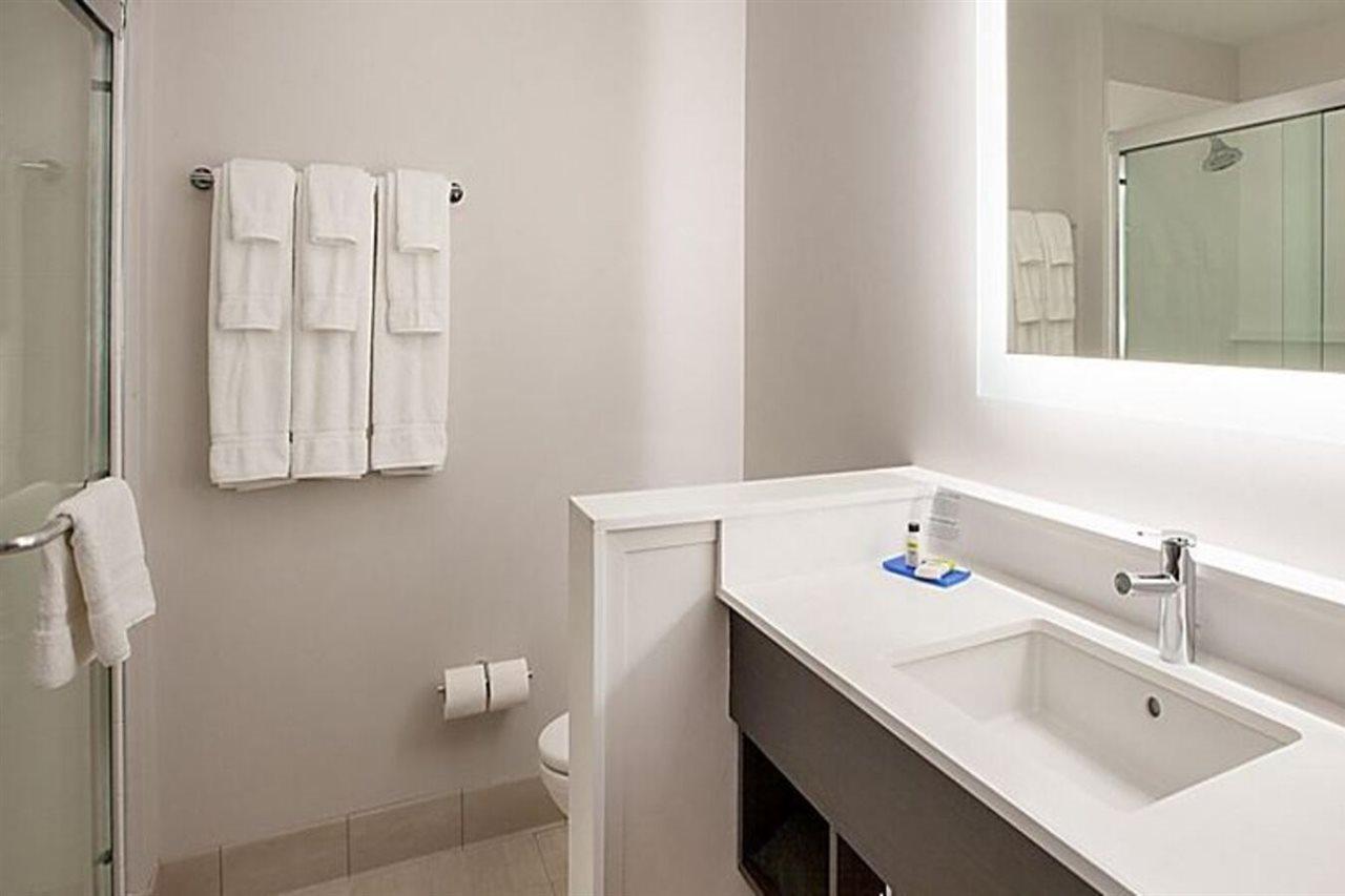 Holiday Inn Express & Suites Tuscaloosa East By Ihg Esterno foto